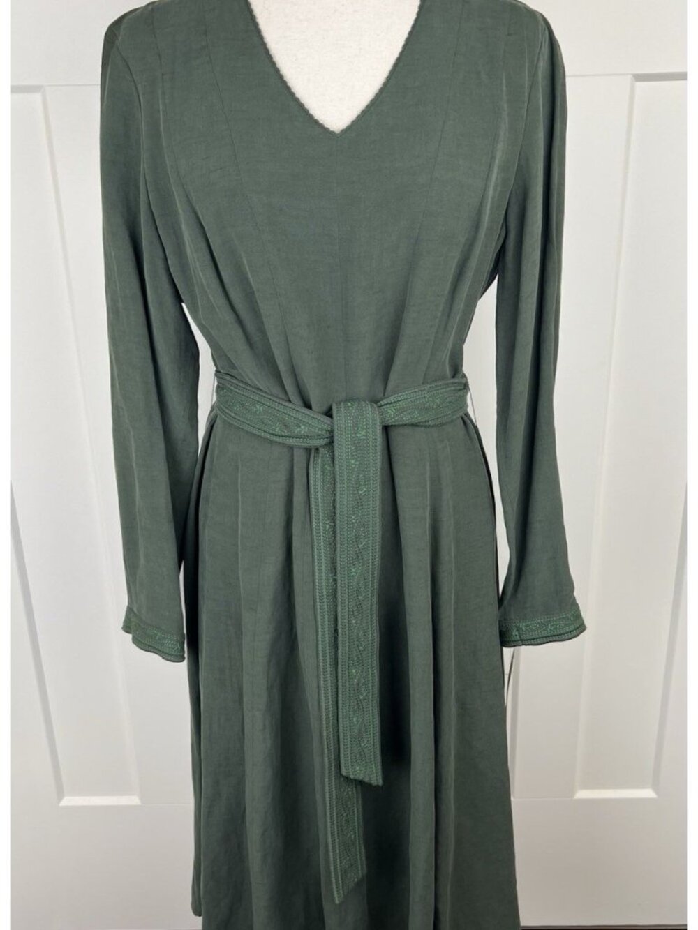 Nurture NWT Silk Linen Dress 14 Dark Forest Green Embroidered Belt Boho Midi